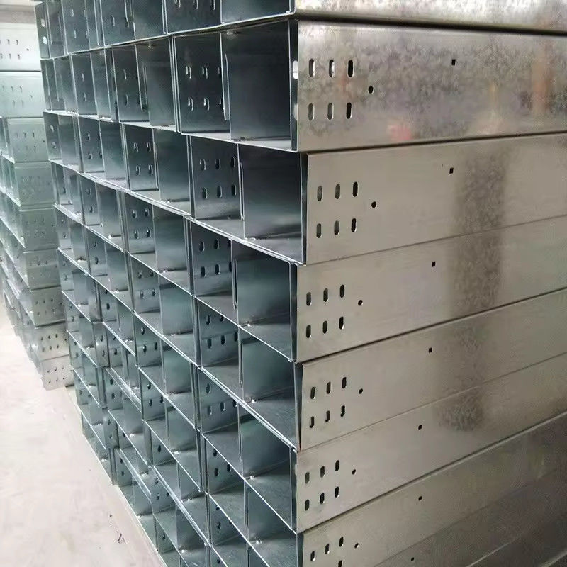 Srebro Galwanizowane Solid / Perforated Cable Tray do zamontowania ścian / podłogi